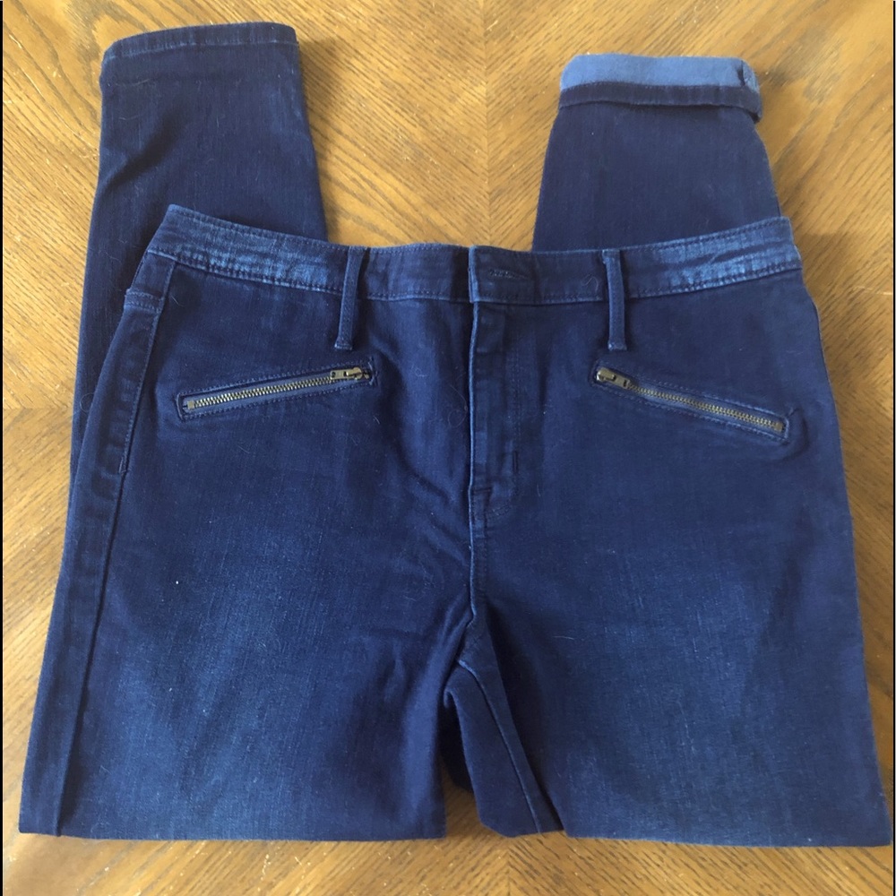 Dark Wash Jegging